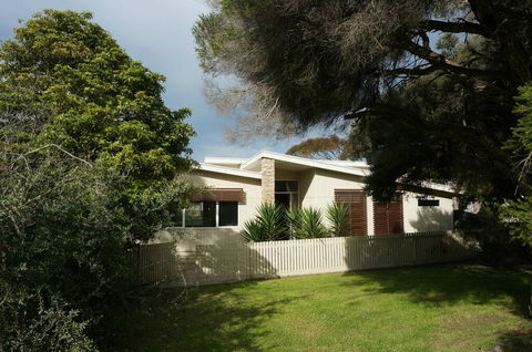 Baillieu Breeze - Accommodation QLD 1