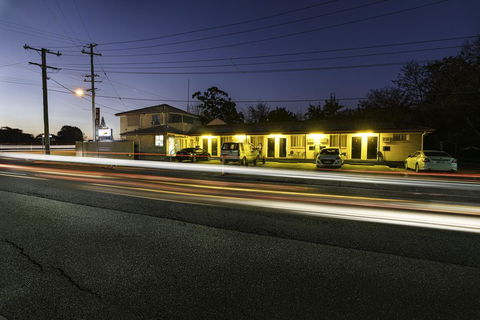 Bald Hills Motel - Accommodation QLD 1