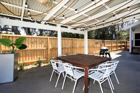 Balena @ Culburra - Pet Friendly - 1 Min Walk To Beach - Accommodation QLD 1