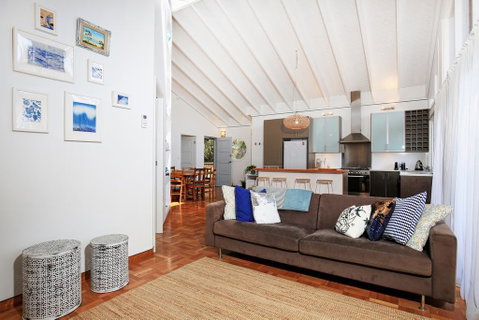 Balena @ Culburra - Pet Friendly - 1 Min Walk To Beach - Accommodation QLD 0