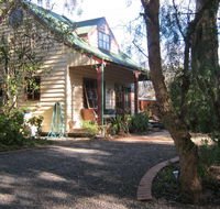 Ballarat cottages incorporating yarrowee cottage and Admirals cottage - Accommodation QLD