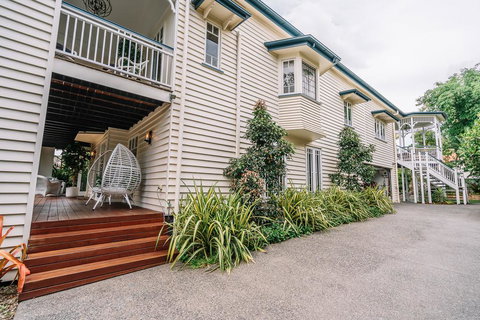 Balmoral Queenslander - Accommodation QLD 1
