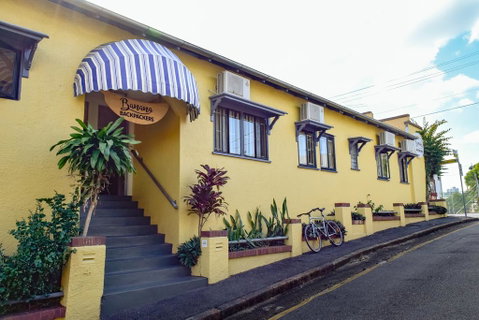 Banana Bender Backpackers - Accommodation QLD 0