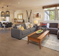 Banjo 33 - Accommodation QLD