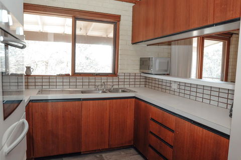 Banksia Beach House - Accommodation QLD 2