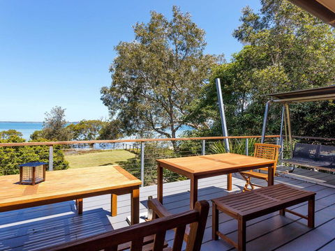 Barefoot Beach House - Accommodation QLD 0