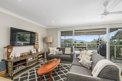Barefoot Top Floor, 32 Skyline Crescent, Crescent Head - Accommodation QLD 0