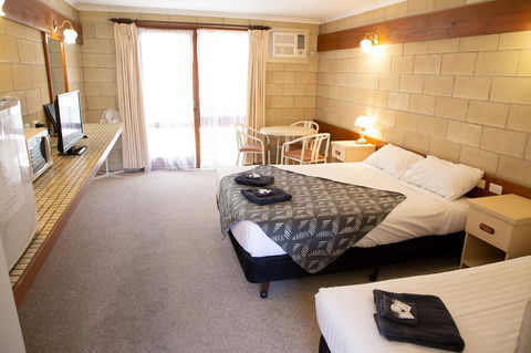 Barham Bridge Motor Inn - Accommodation QLD 3