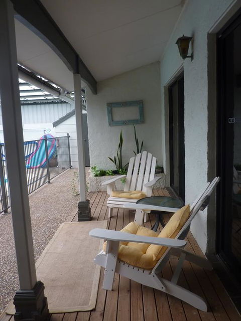 Batemans Bay Manor - Bed And Breakfast - Accommodation QLD 1