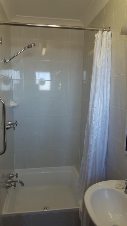 Bathurst Gold Panner - Accommodation QLD 3