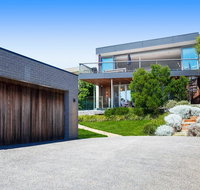 Bay Vista - Amazing Bay Views with the beach at your doorstop - Accommodation QLD