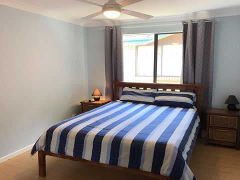 Baydream' 13 Pirralea Parade - Pet Friendly, Aircon, Boat Parking - Accommodation QLD 3
