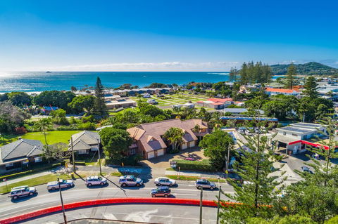 Bayside Court Apartments - Accommodation QLD 3