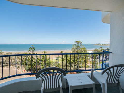 Bayview Tower - Accommodation QLD 2
