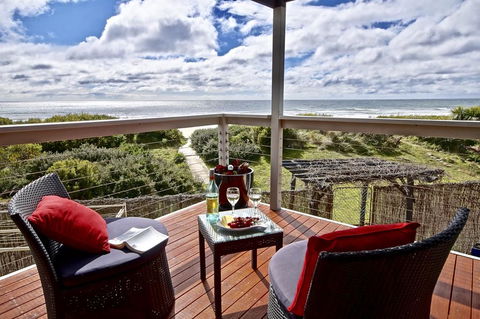 Beach Break - Accommodation QLD 0