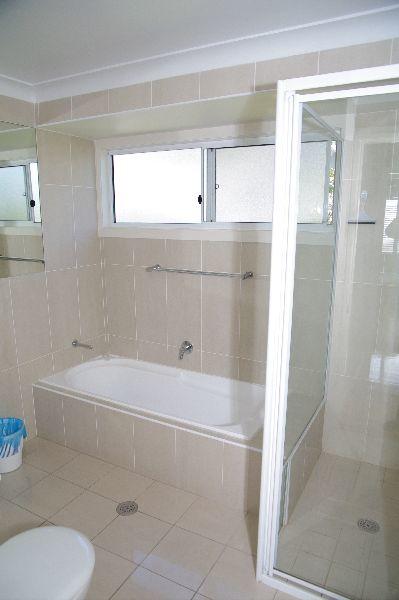 Beach Club 2, 5 Gowing Street - Accommodation QLD 3