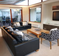 Beach Haven - Accommodation QLD