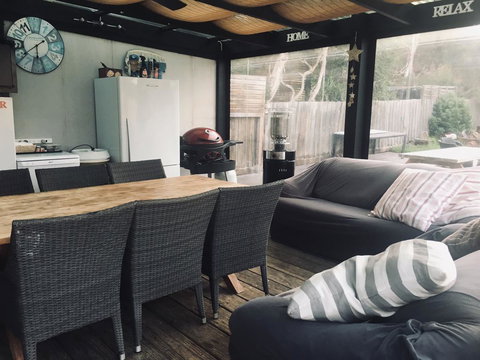 Beach House Getaway 1 - Accommodation QLD 2