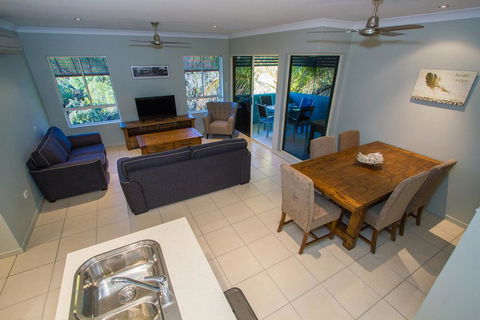 Beach Pad 2 - Accommodation QLD 2