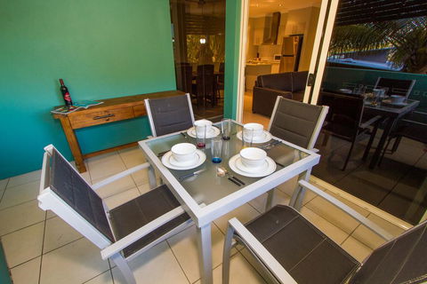 Beach Pad 2 - Accommodation QLD 0