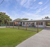 Beach Shack on Towners - Accommodation QLD