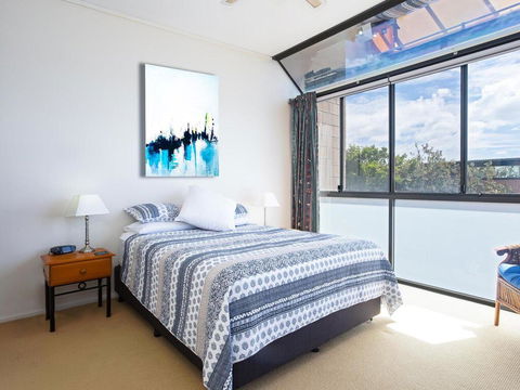 Beach View At One Mile', 8/26 One Mile Close - Infinity Complex Pool & WIFI - Accommodation QLD 3