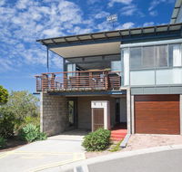 Beach View At One Mile' 8/26 One Mile Close - infinity complex pool  WIFI - Accommodation QLD