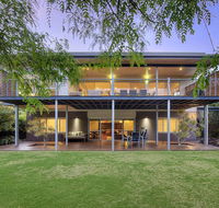 BeachBlu Holiday Home