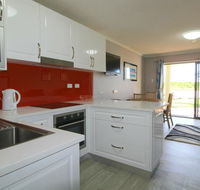 Beachfront 2 25 Willow Street - Accommodation QLD