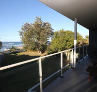 BEACHFRONT 3- 3/12 Bundella Ave LC - Accommodation QLD