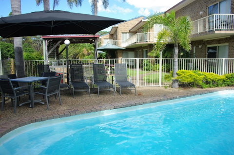 Beachfront Apartments - Accommodation QLD 2