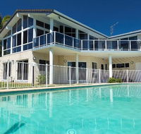 Beachfront Escape - Accommodation QLD