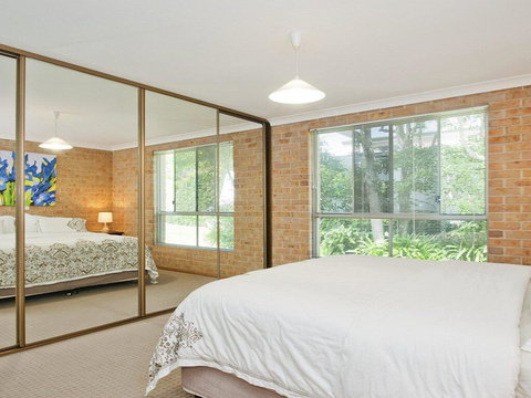 Beachfront Pool House - Absolute Beachfront - Accommodation QLD 3