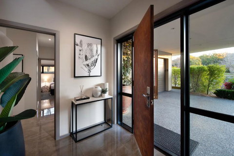 Retreat Lake Daylesford - Free Wifi - Accommodation QLD 1