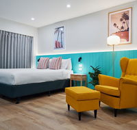 Red Star Palm Beach - Accommodation QLD