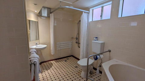 River Motel - Accommodation QLD 1