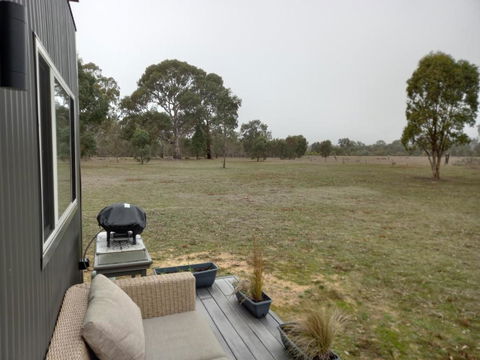 Redman View Luxury Lakeside Cabin - Accommodation QLD 3