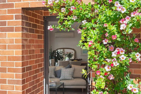 Reed Cottage - Accommodation QLD 0