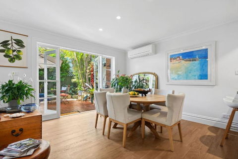 Reed Cottage - Accommodation QLD 1
