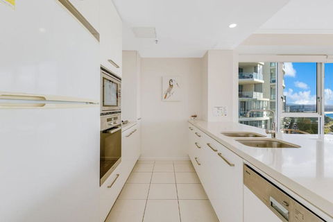 Reflections On The Sea Unit 1501 - Accommodation QLD 2