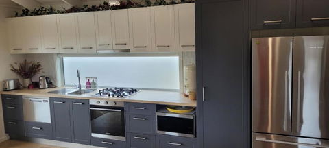 Relax At Rowdygoose Farm - Accommodation QLD 2