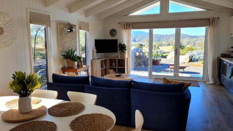 Relax At Rowdygoose Farm - Accommodation QLD 1