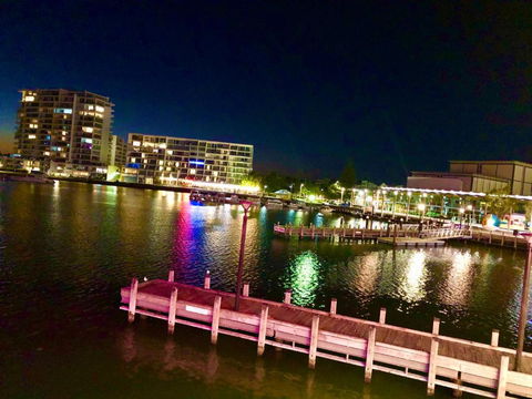 Relaxed Ocean View - Accommodation QLD 3