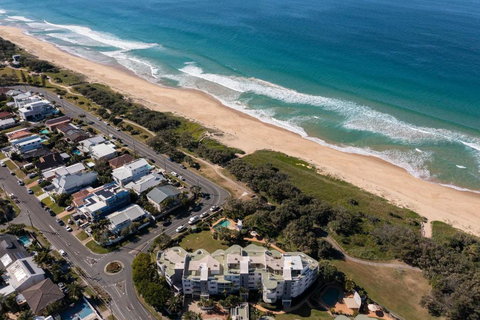 Relaxing Ocean View Apartment In Buddina - Accommodation QLD 2
