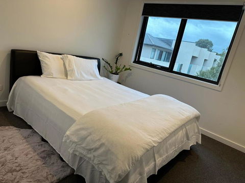 Reservior - Accommodation QLD 0