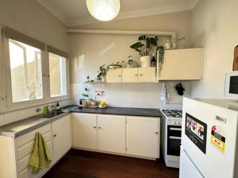 Retro Apt 6 Mins To Victoria Quay - Accommodation QLD 1
