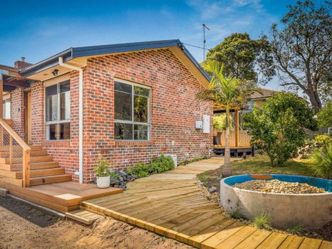 Rhyll Relaxer - Accommodation QLD 2