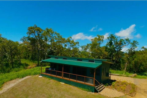 Ridge Cabin - Stunning Views - 5km From Neighbours - Accommodation QLD 1
