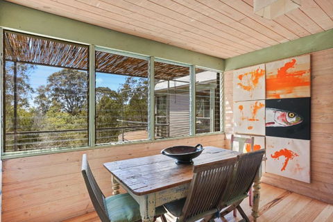 Rikkara Sanctuary 19 Rikkara Avenue Private Retreat - Accommodation QLD 3