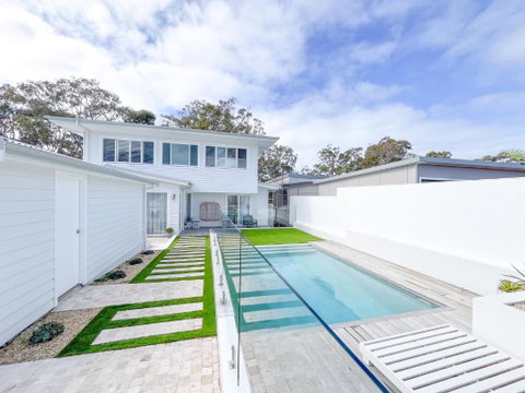 Riva House - Accommodation QLD 0